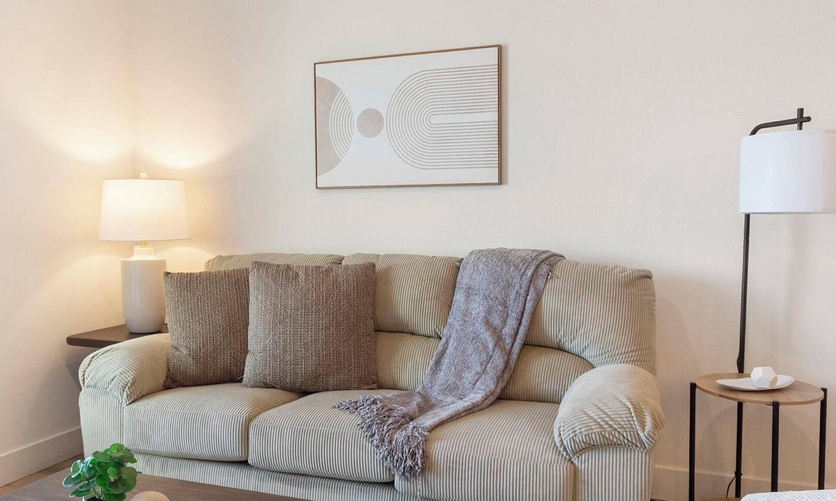 Firestone Apartment | Landing | Beautiful 1BD, Gym, Clubhouse