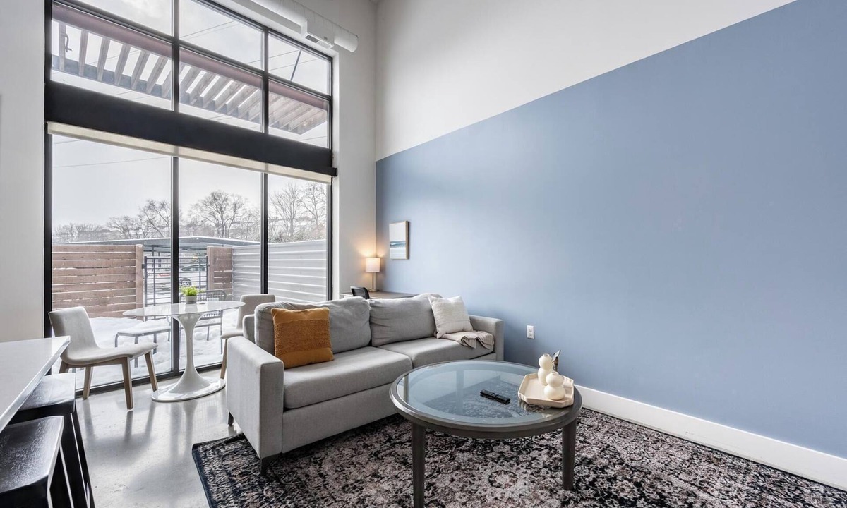 Royal Oak Apartment | Landing | Beautiful 1BD, Gym, Pool