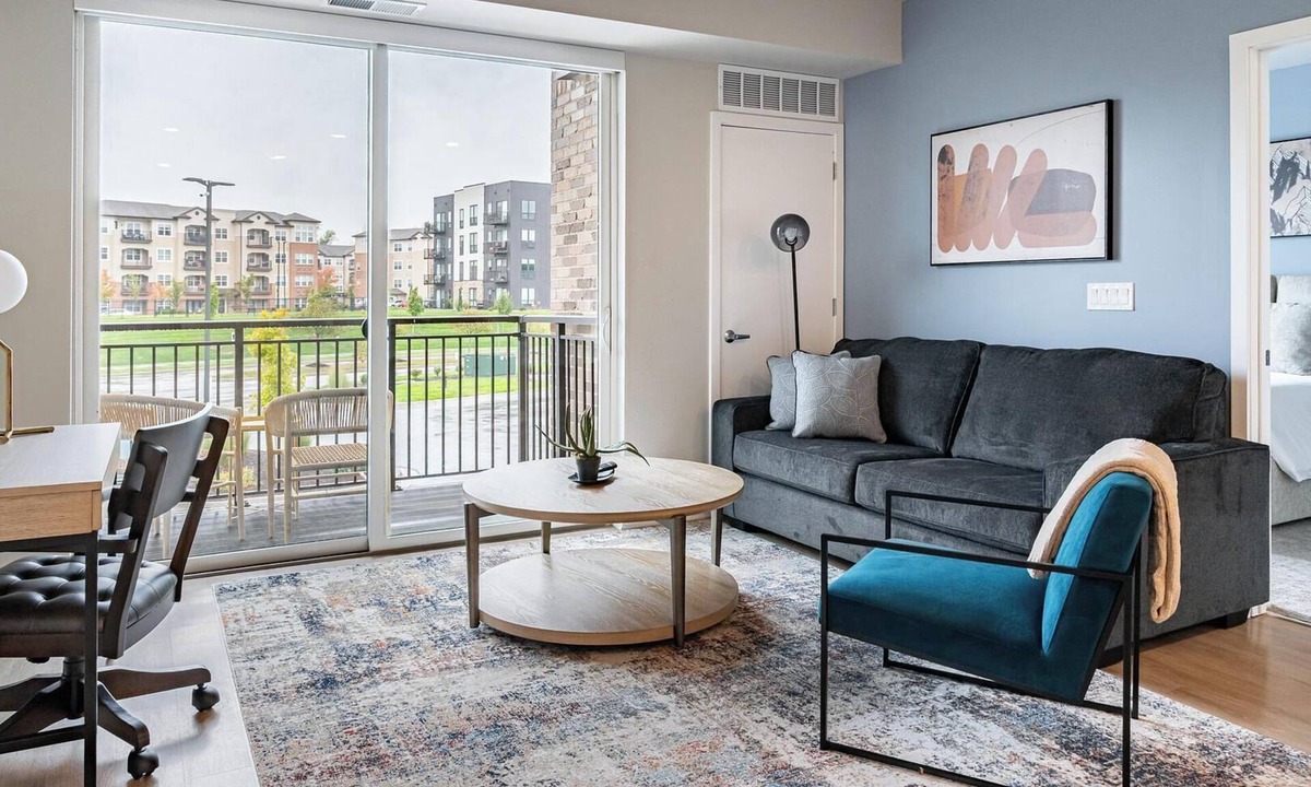 North Kansas City Apartment | Landing | Beautiful 2BD, Gym, Pool