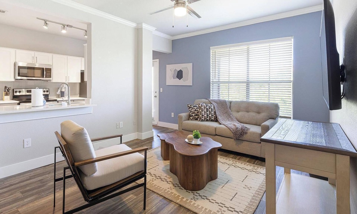 Fort Worth Apartment | Landing | Beautiful 2BD in Cityview