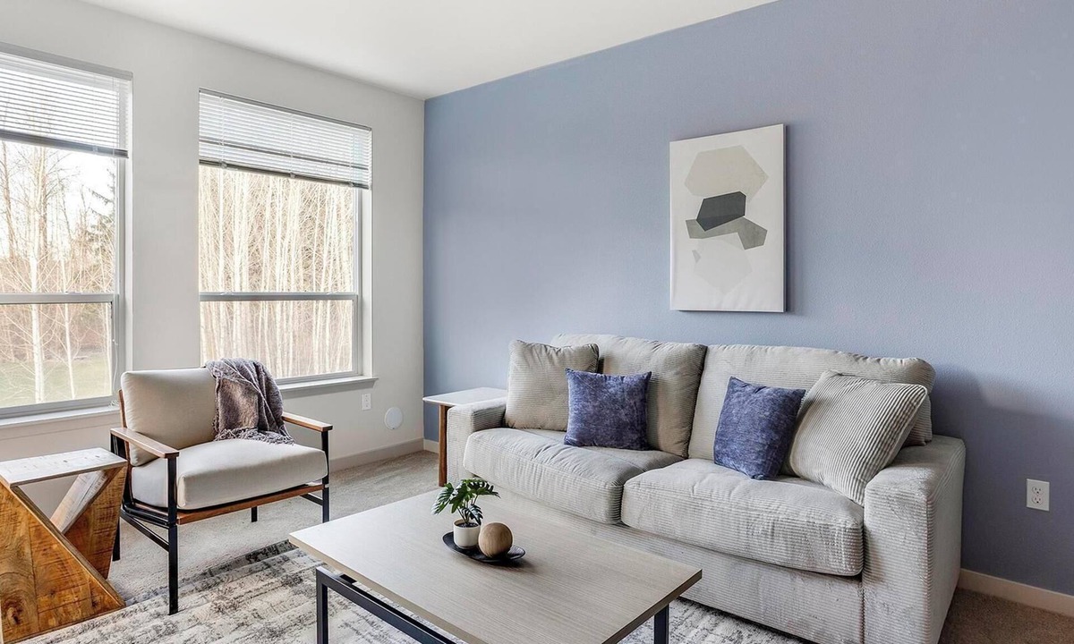 Smokey Point Apartment | Landing | Beautiful 2BD, Gym, Pool