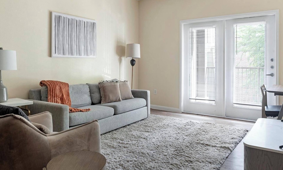 Sweetbriar Apartment | Landing | Beautiful 2BD, Clubhouse, Pool