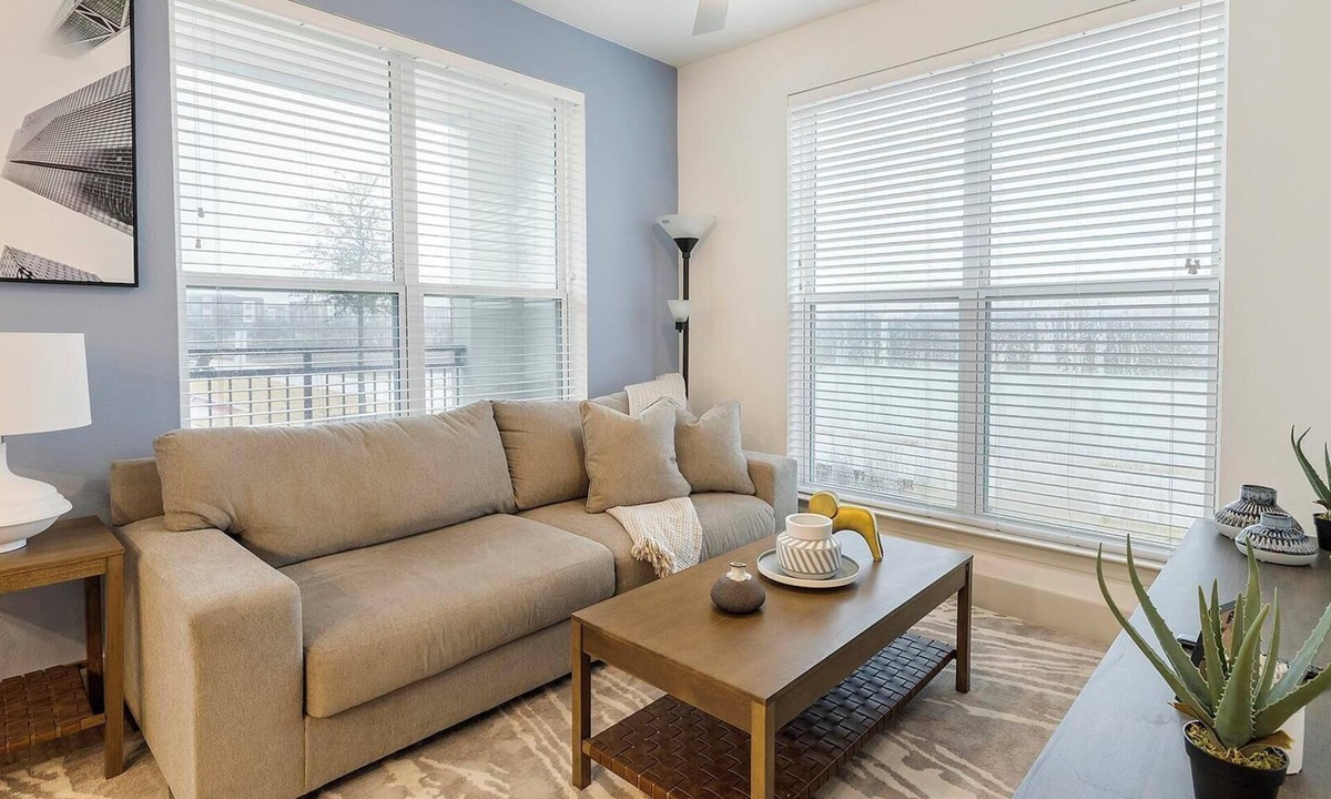 Garland Apartment | Landing | Beautiful 2BD, Gym, Clubhouse