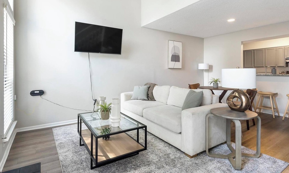 Cordova Apartment | Landing | Beautiful 2BD, Game Room, Pool