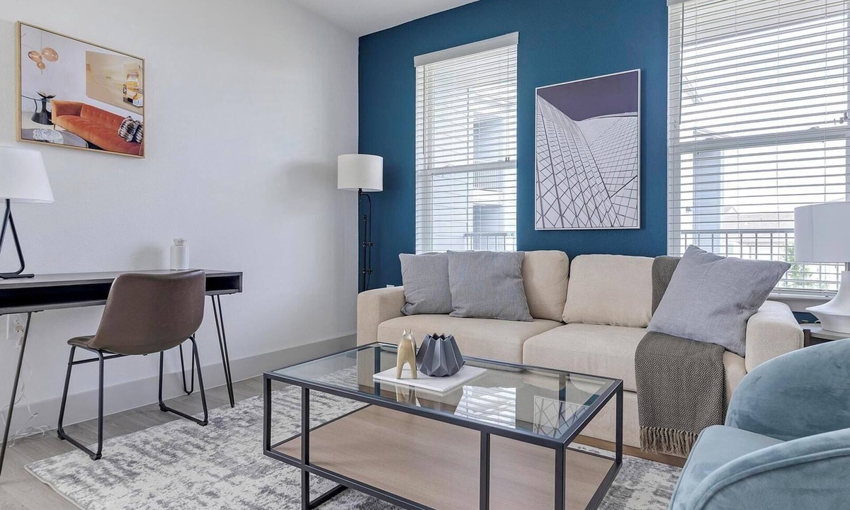Austin Apartment | Landing | Beautiful 2BD, Gym, Pool