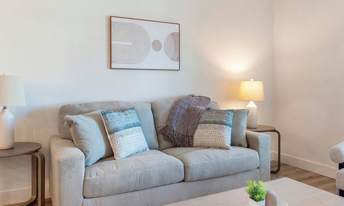 Firestone Apartment | Landing | Beautiful 2BD, Gym, Clubhouse