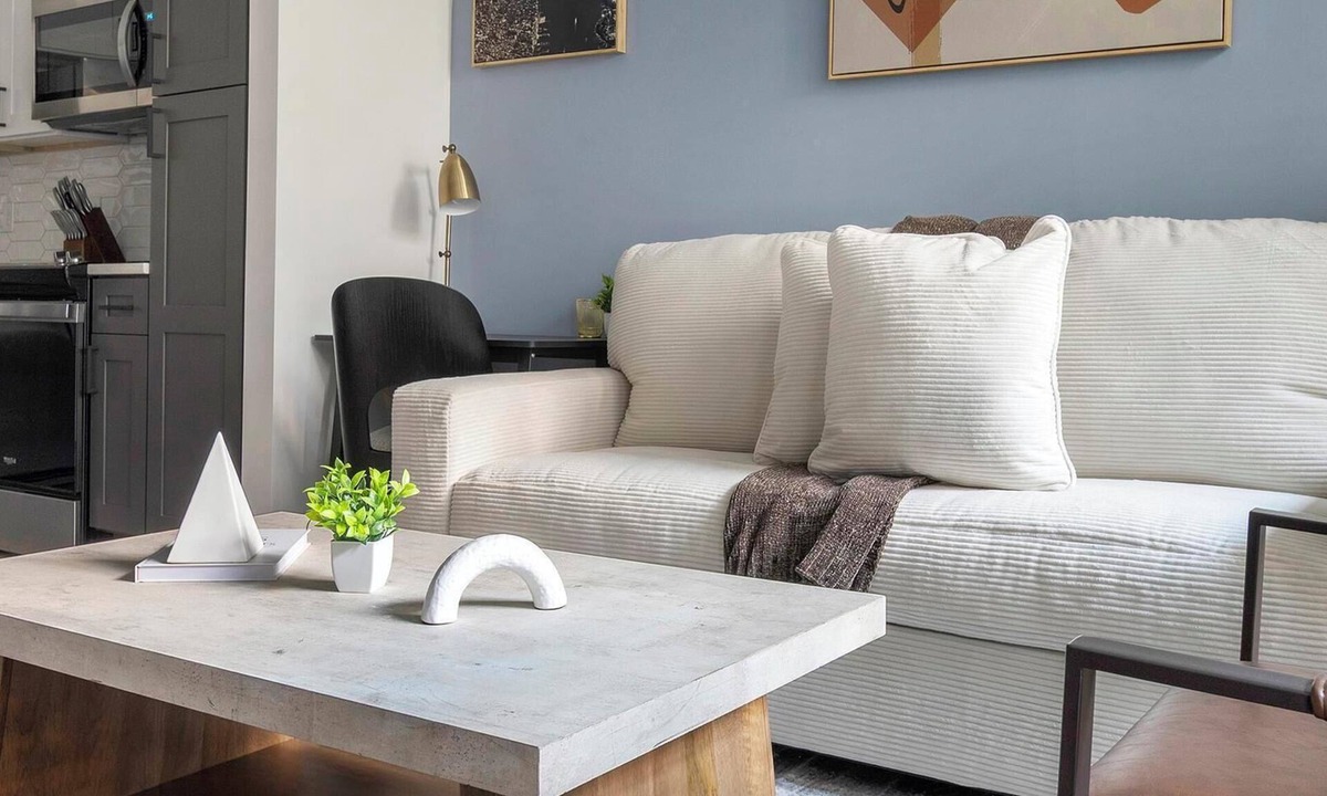 Southbank Apartment | Landing | Beautiful 1BD, Pool, Gym