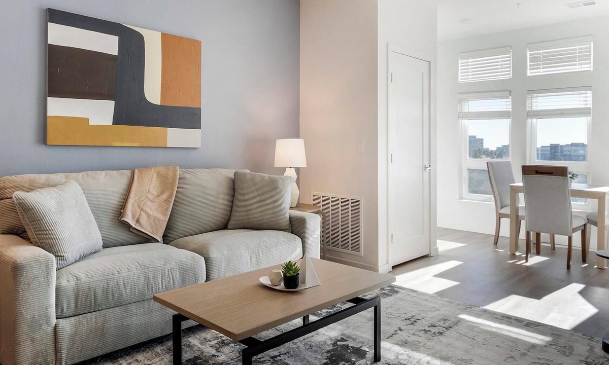 Northgate Apartment | Landing | Chic 1BD, Pool, Gym