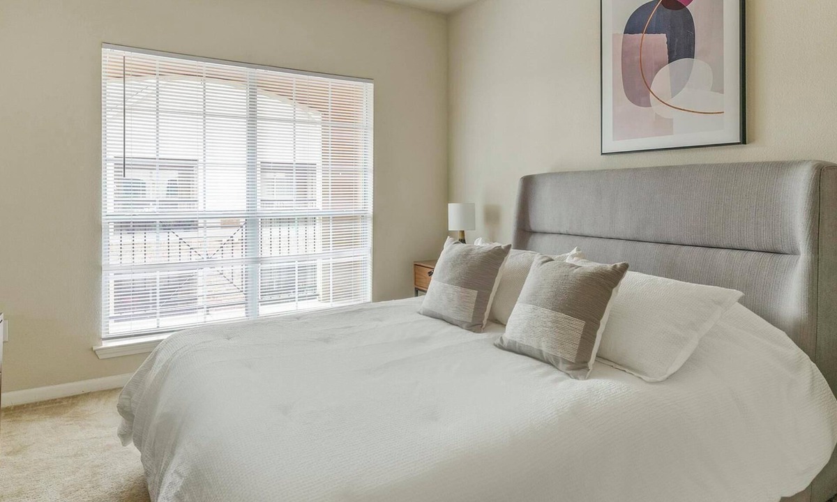 Southbelt/Ellington Apartment | Landing | Chic 1BD, Clubhouse, Pool