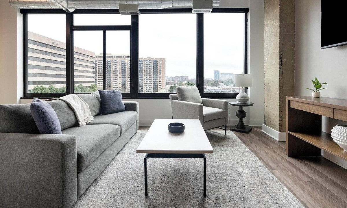Baileys Crossroads Apartment | Landing | Chic 1BD, Game Room, Gym