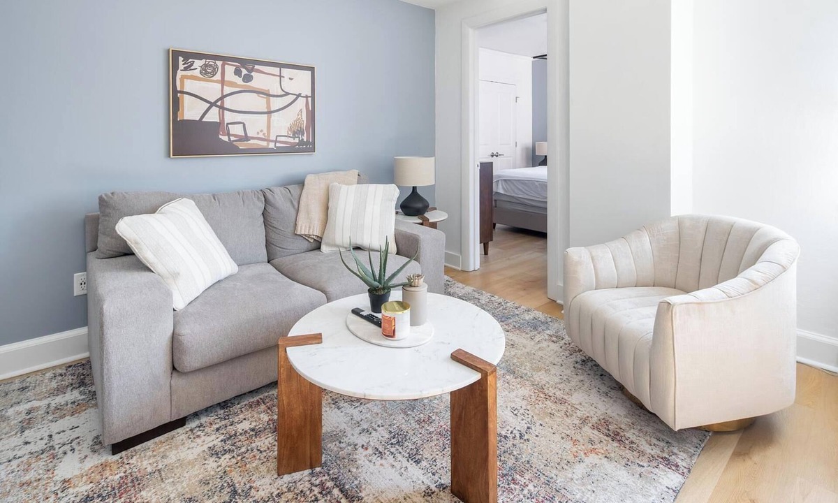 Financial District Apartment | Landing | Chic 1BD, Gym, Game Room