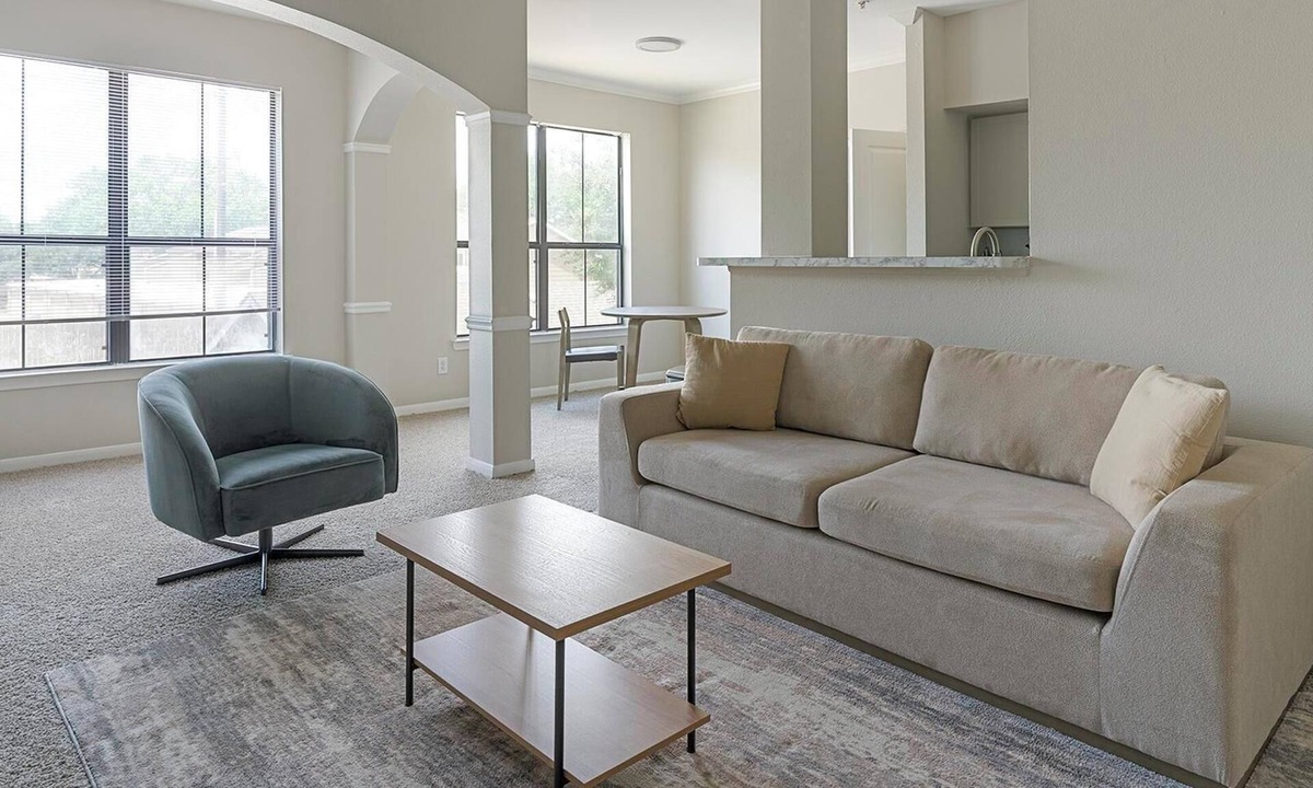 Briarforest Apartment | Landing | Chic 1BD, Gym, Pool