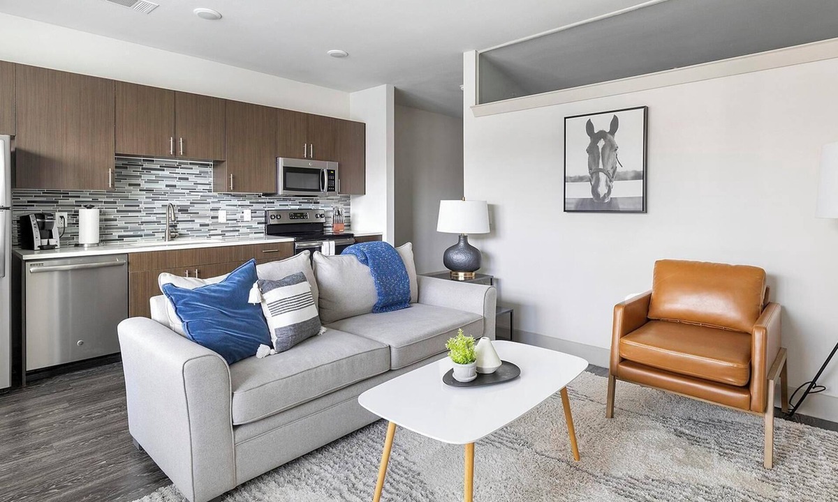 Vickery Meadow Apartment | Landing | Chic 1BD, Gym, Pool