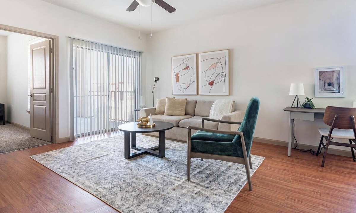 Fort Worth Apartment | Landing | Chic 1BD, Gym, Rooftop Lounge