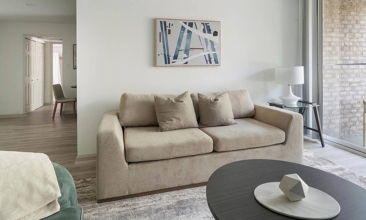 Greenbelt Apartment | Landing | Chic 1BD, Gym, Pool