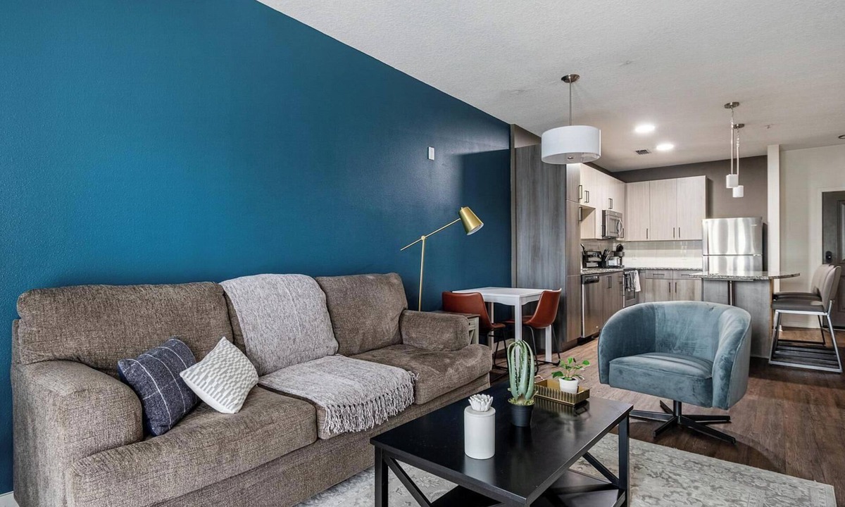 Tropic Apartment | Landing | Chic 1BD, Gym, Courtyard