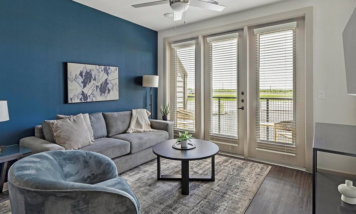 Anna Apartment | Landing | Chic 1BD, Pool, Yoga Studio