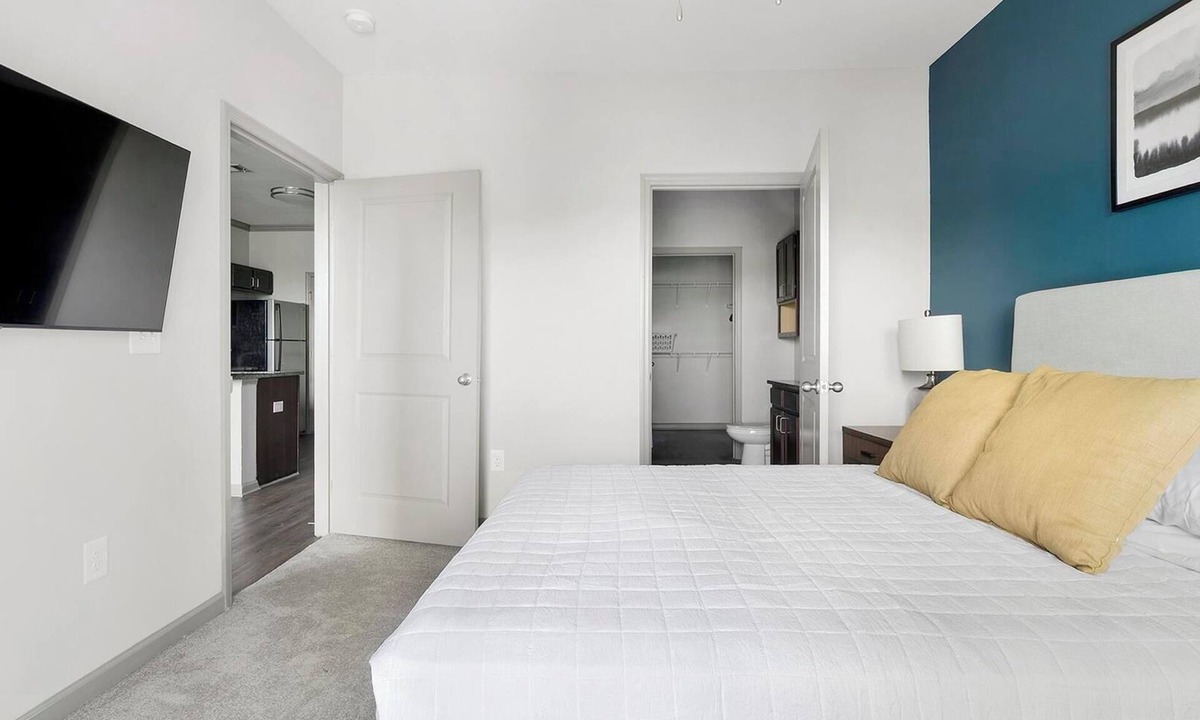 South Nashville Apartment | Landing | Chic 2BD, Clubhouse, Gym