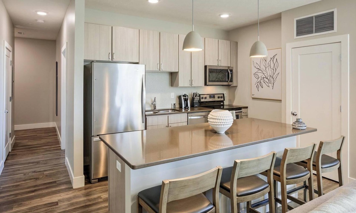 Santa Rosa Apartment | Landing | Chic 2BD, Courtyard, Clubhouse