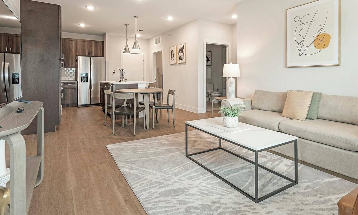 Seguin Apartment | Landing | Chic 2BD, Gym, Pool