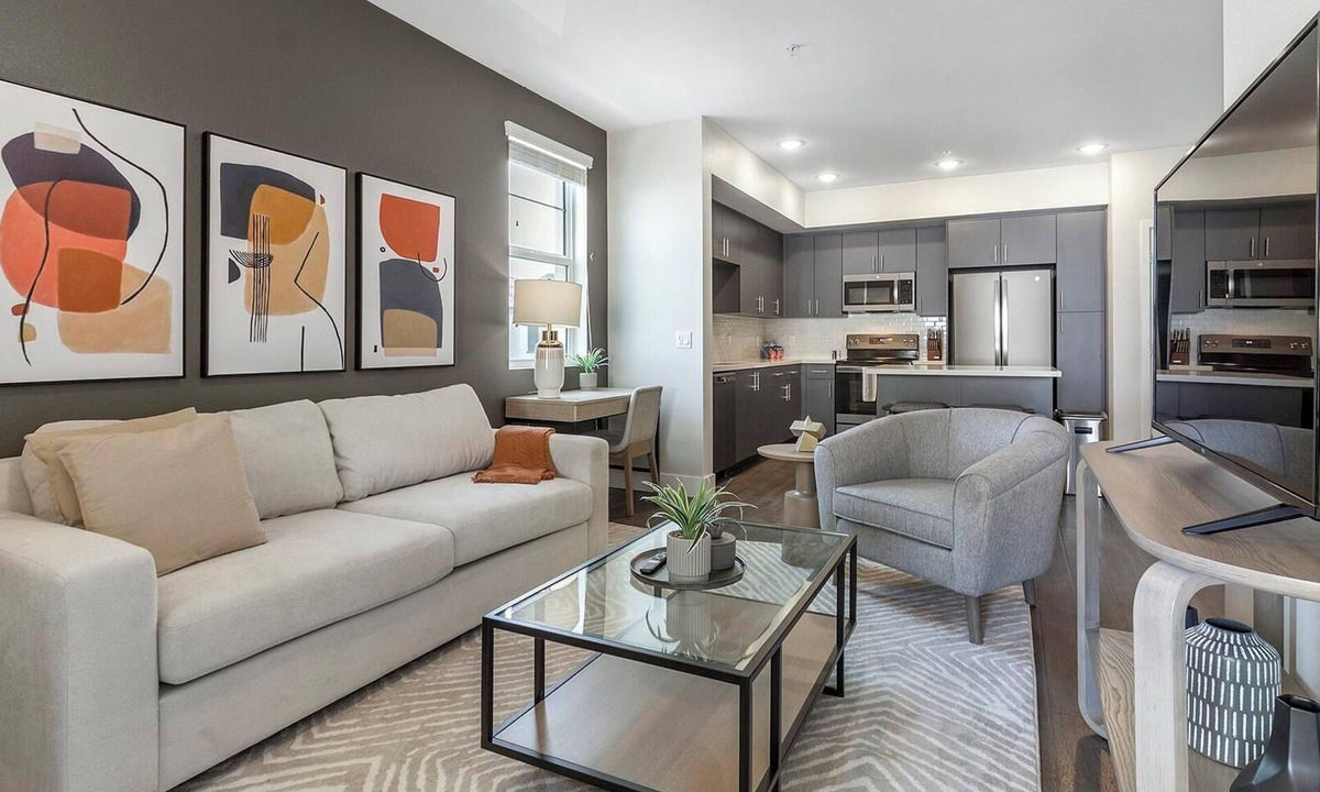 West Dallas Apartment | Landing | Chic 2BD, Gym