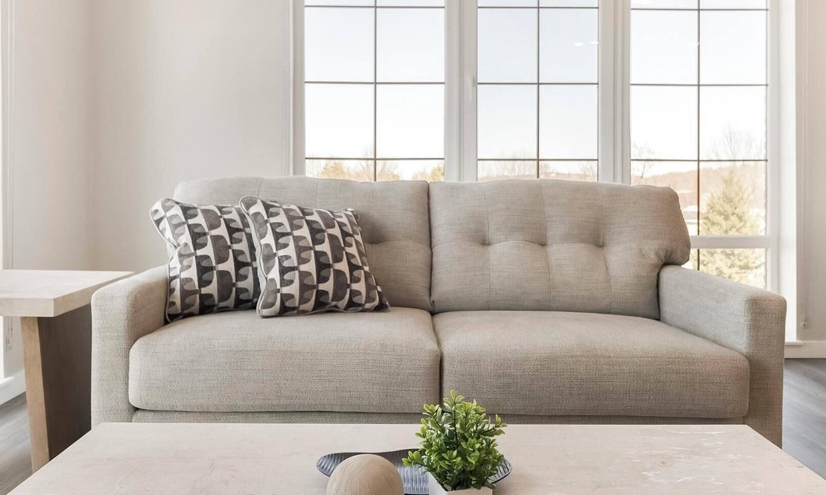 New Haven Apartment | Landing | Chic 2BD, Gym, Game Room
