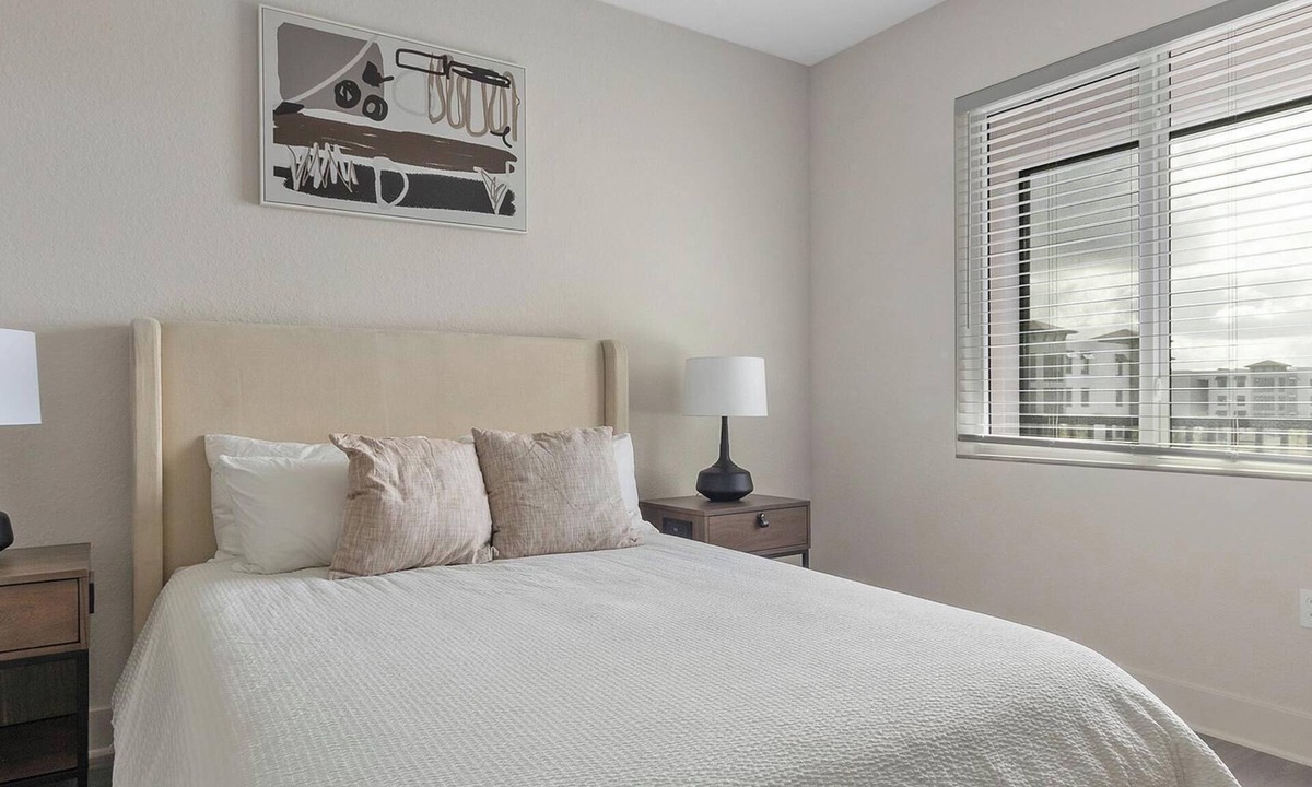 Palmetto Apartment | Landing | Chic 2BD, Gym, Yoga Studio