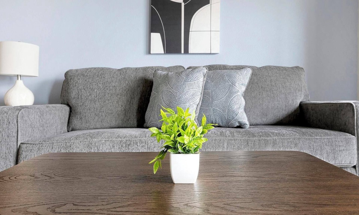 Del Mar Apartment | Landing | Chic 2BD, Clubhouse
