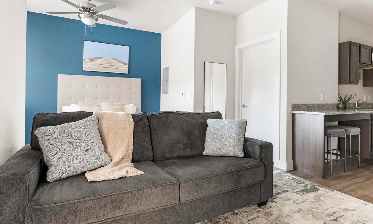 San Antonio Apartment | Landing | Chic Studio, Clubhouse, Gym