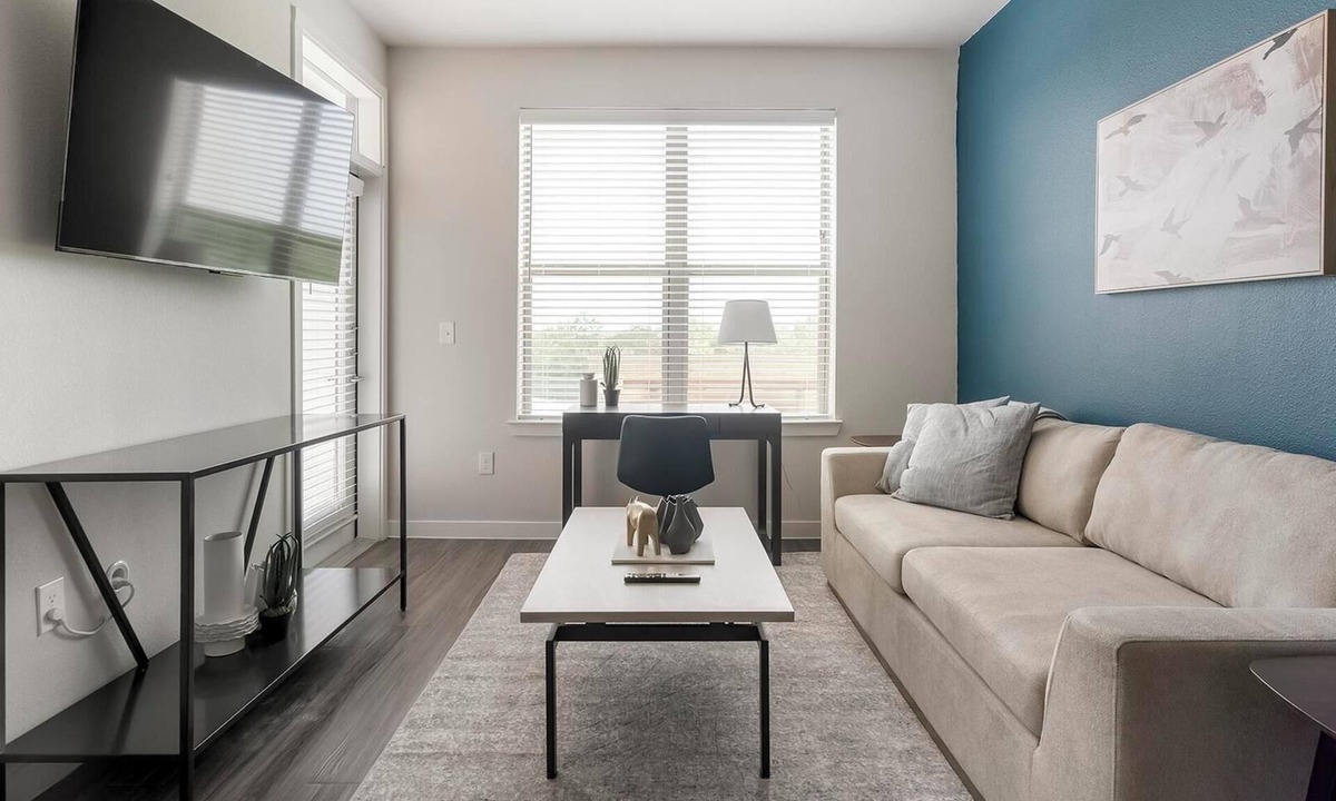 Wetmore Apartment | Landing | Chic Studio, Clubhouse, Gym