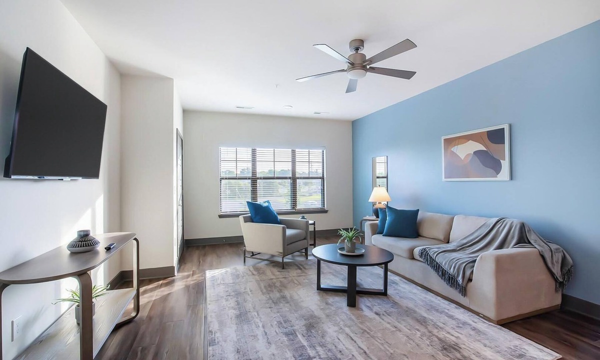 Hurstbourne Apartment | Landing | Incredible 1BD, Clubhouse, Gym
