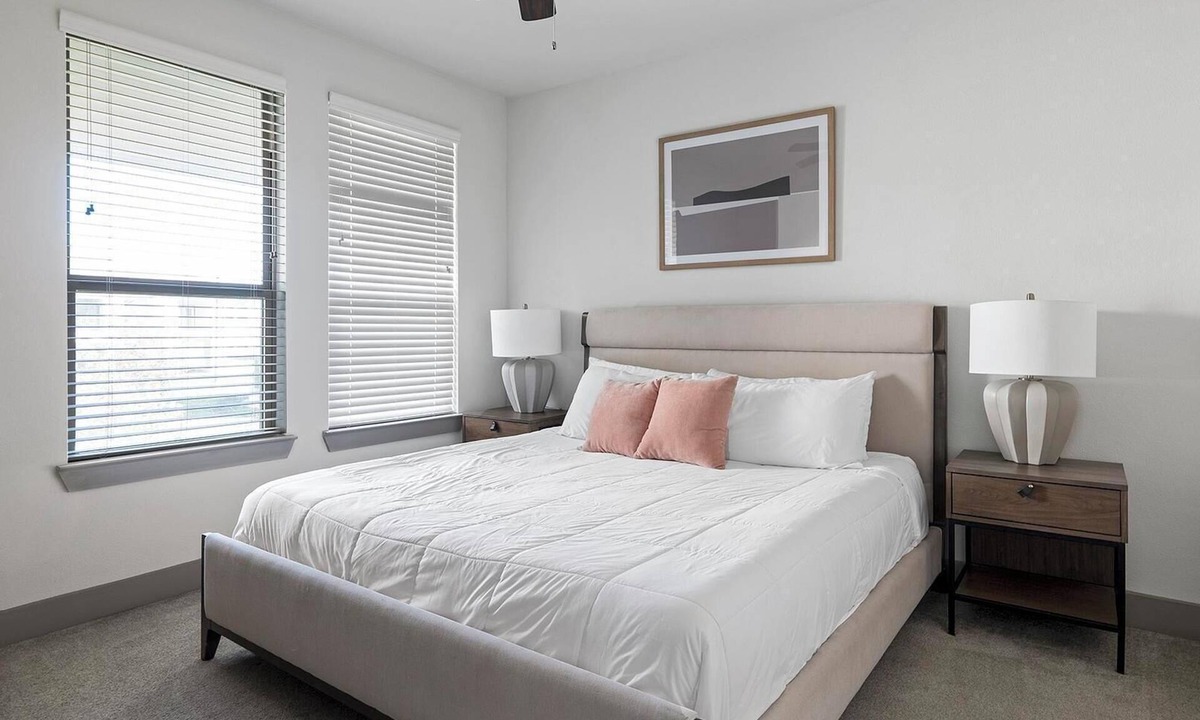 Manor Apartment | Landing | Incredible 1BD, Courtyard, Pool