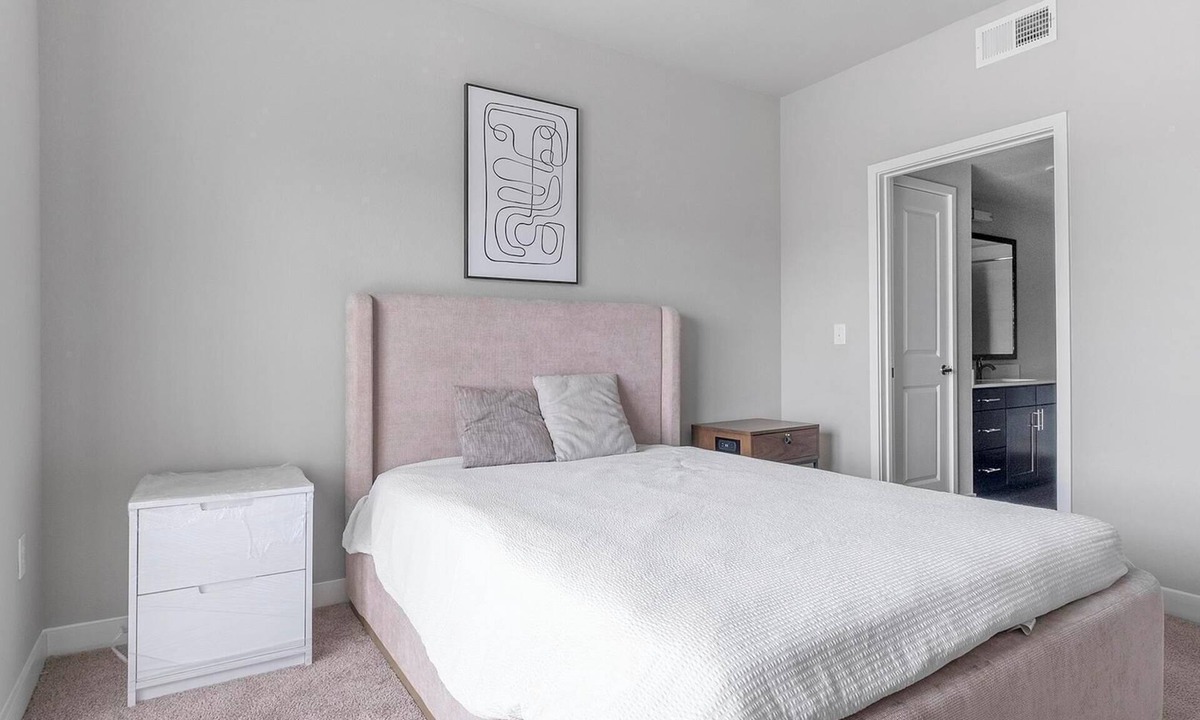 Katy Apartment | Landing | Incredible 1BD, Pool, Courtyard