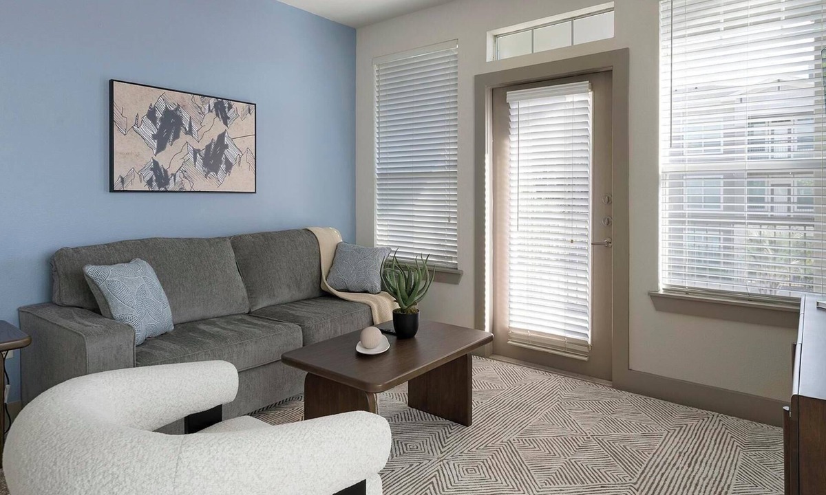 Spring Apartment | Landing | Incredible 1BD, Gym, Courtyard