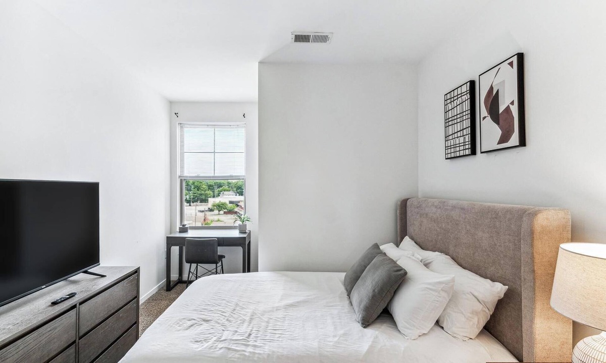 Eden Apartment | Landing | Incredible 1BD, Pool, Yoga Studio