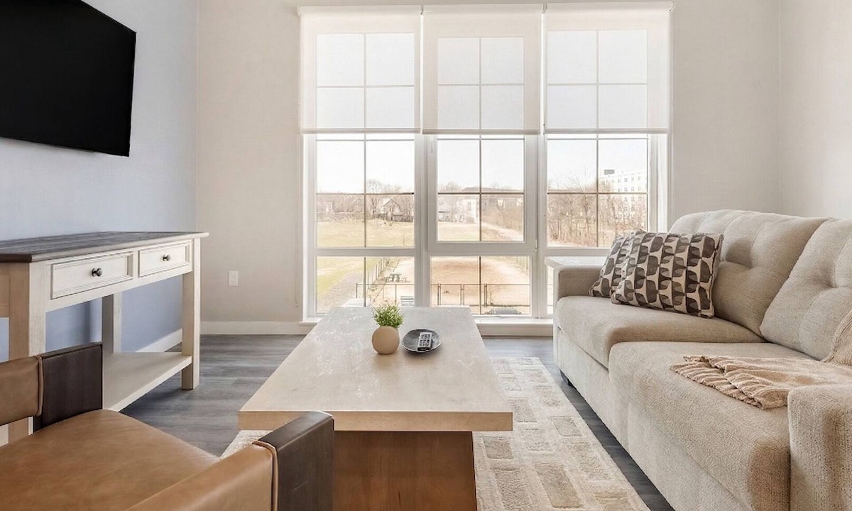 New Haven Apartment | Landing | Incredible 2BD, Gym, Yoga Studio