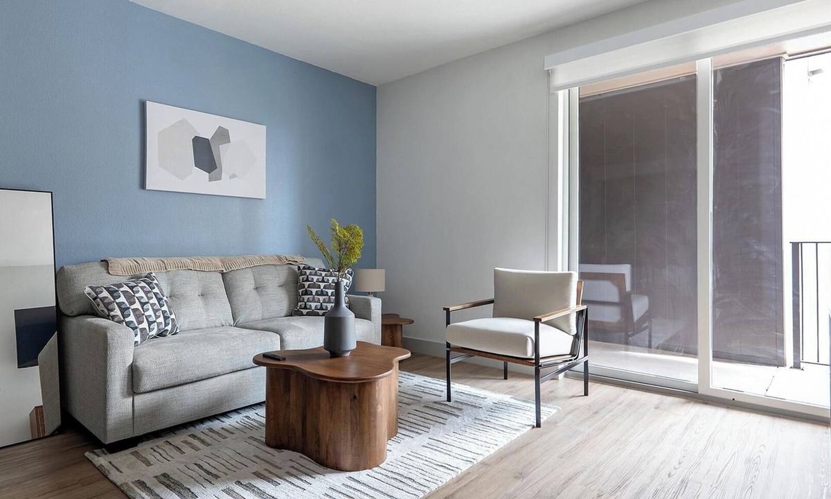MLK Apartment | Landing | Incredible 2BD, Gym, Courtyard