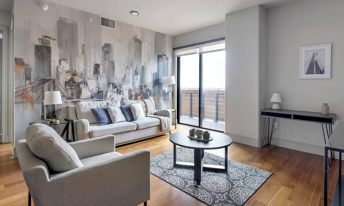 Houston Apartment | Landing | Incredible 2BD, Pool, Gym
