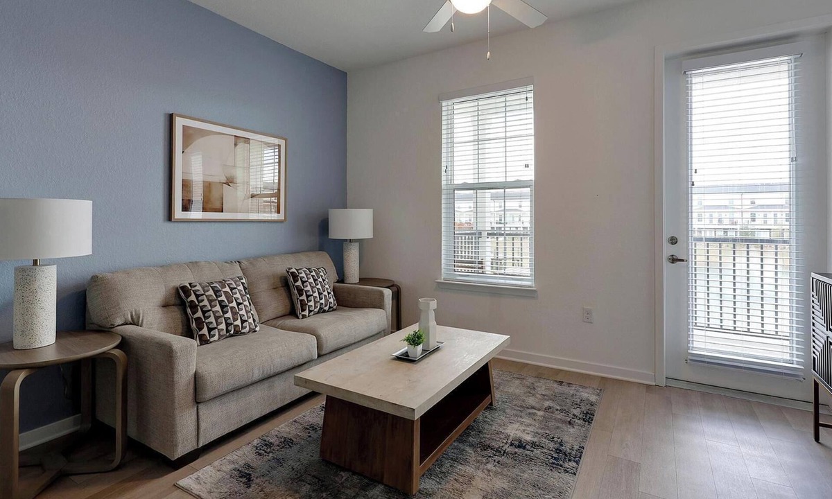Lakeland Apartment | Landing | Incredible 2BD, Gym, Clubhouse