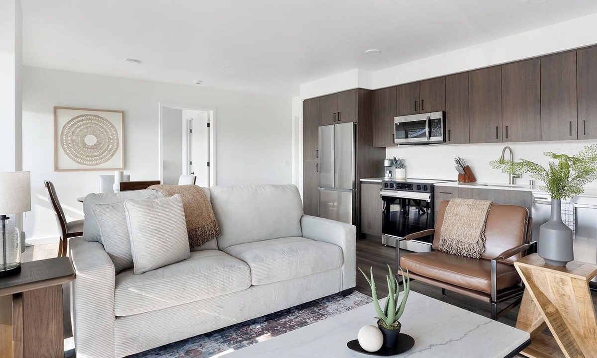 Crown Hill Apartment | Landing | Incredible 2BD, Gym