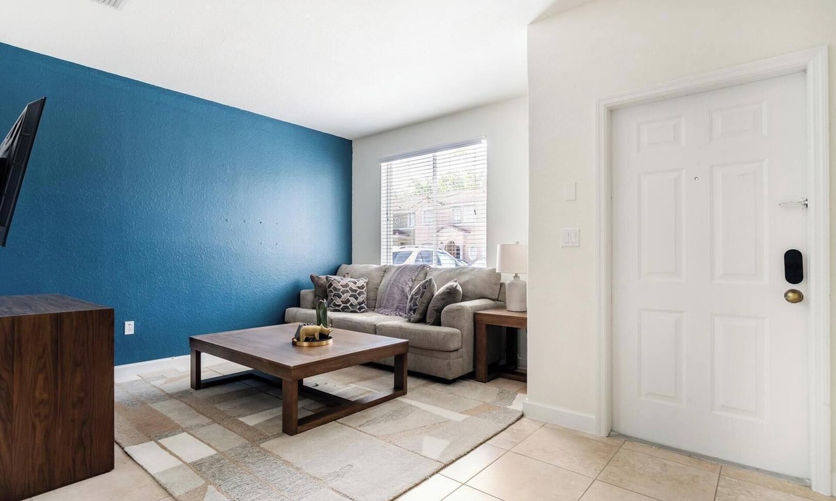 Homestead Apartment | Landing | Incredible 3BD, Pool