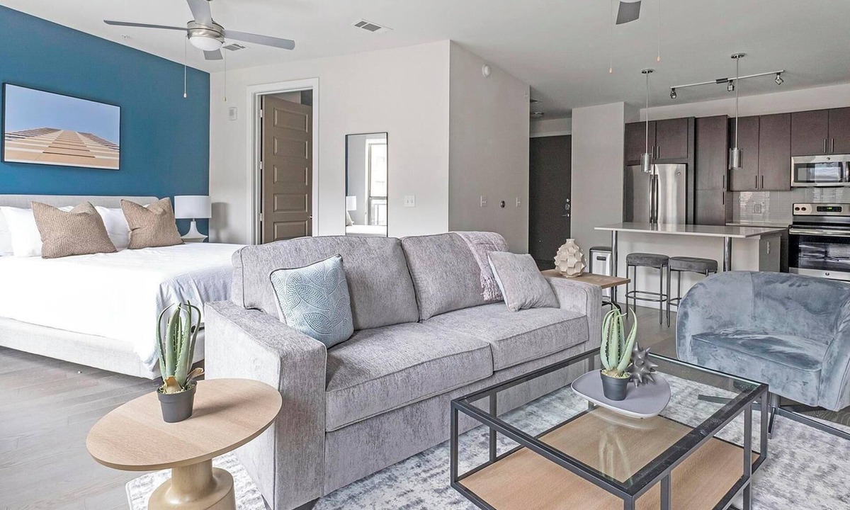Woodland Heights Apartment | Landing | Incredible Studio, Game Room, Gym
