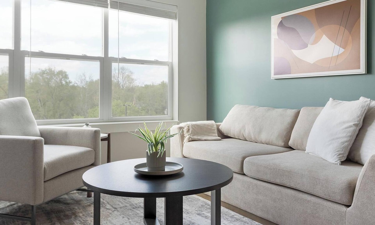 Edwardsville Apartment | Landing | Incredible 1BD, Clubhouse, Gym