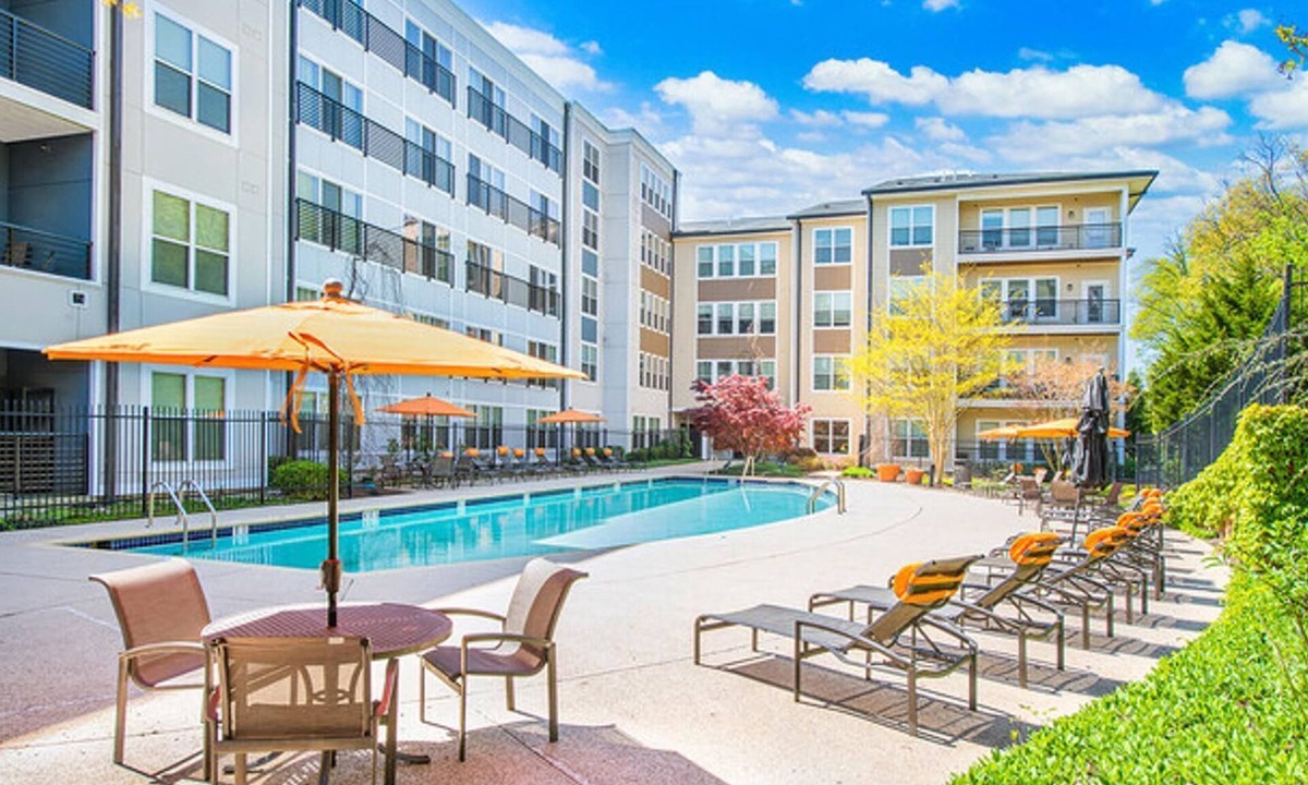 Chillum Apartment | Landing | Incredible 1BD, Clubhouse, Pool