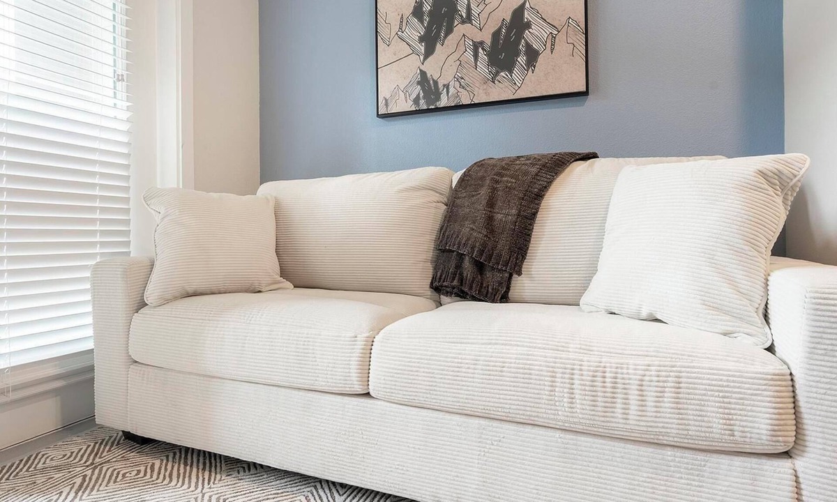 Wetmore Apartment | Landing | Incredible Studio, Gym, Clubhouse