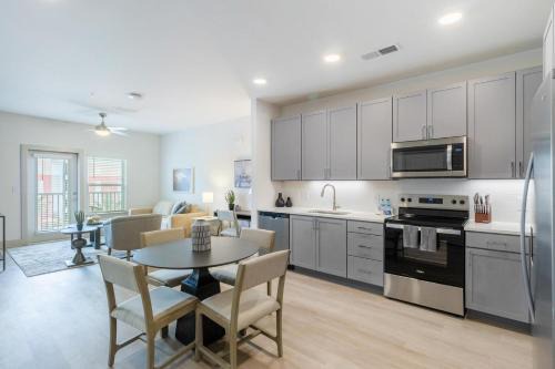 Santa Rosa Beach Apartment | Landing Modern 1BD Yoga Studio Pool