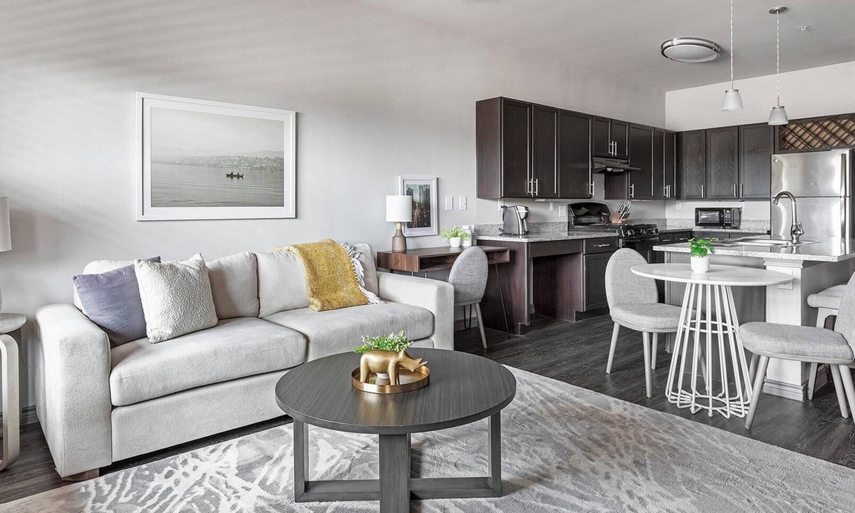 Fort Worth Apartment | Landing | Modern 1BD, Courtyard, Rooftop Lounge