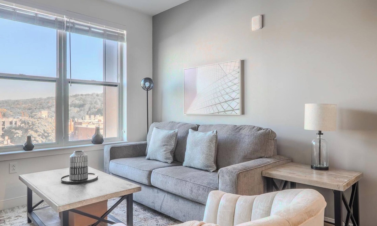 Ithaca Apartment | Landing | Modern 1BD, Gym