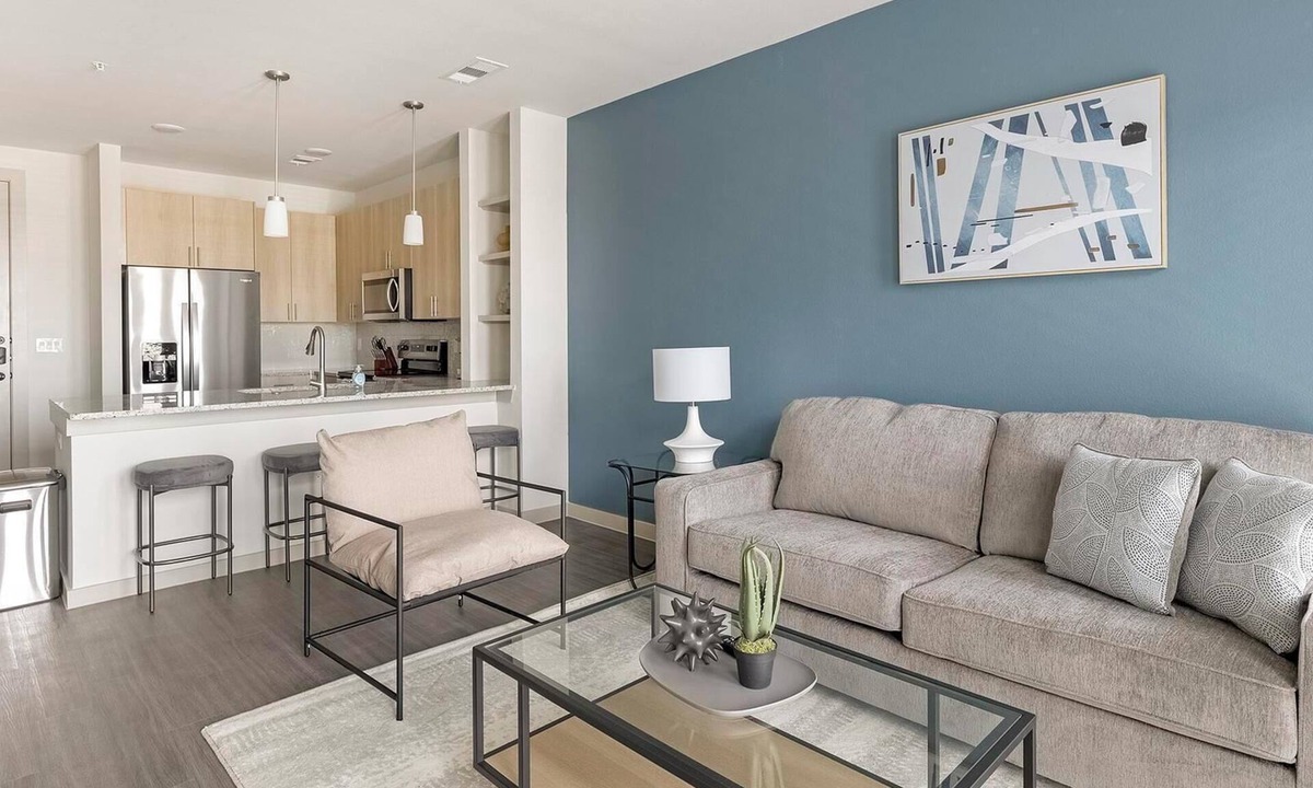 Anna Apartment | Landing | Modern 1BD, Gym, Yoga Studio