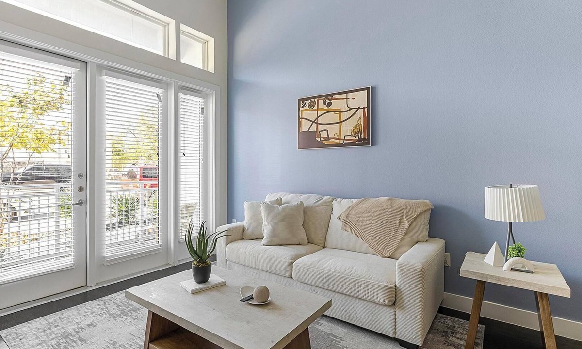 Fort Worth Apartment | Landing | Modern 1BD in Bricktown